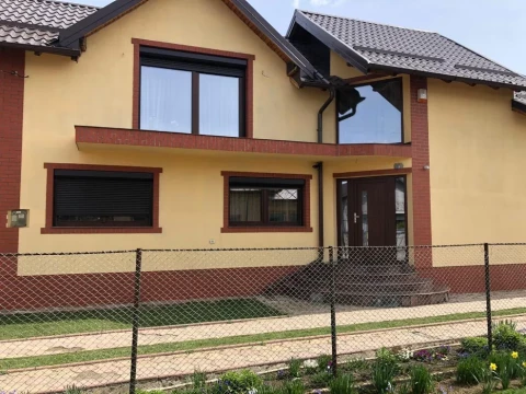 Tamplarie PVC + Al. - Premium + Rulouri + Usi Garaj - preturi fabrica